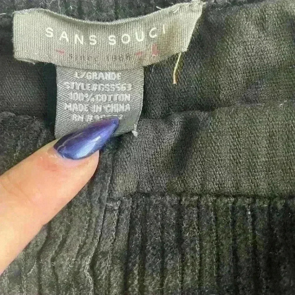 Sans Souci  black button skirt - Picture 3 of 4